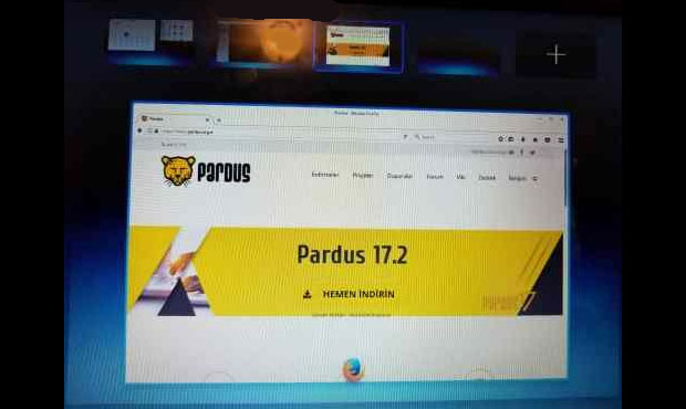 Pardus 17.2 multitasking view for virtual workspaces