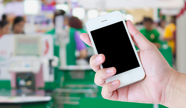 retail-shopping-mobile-checkout